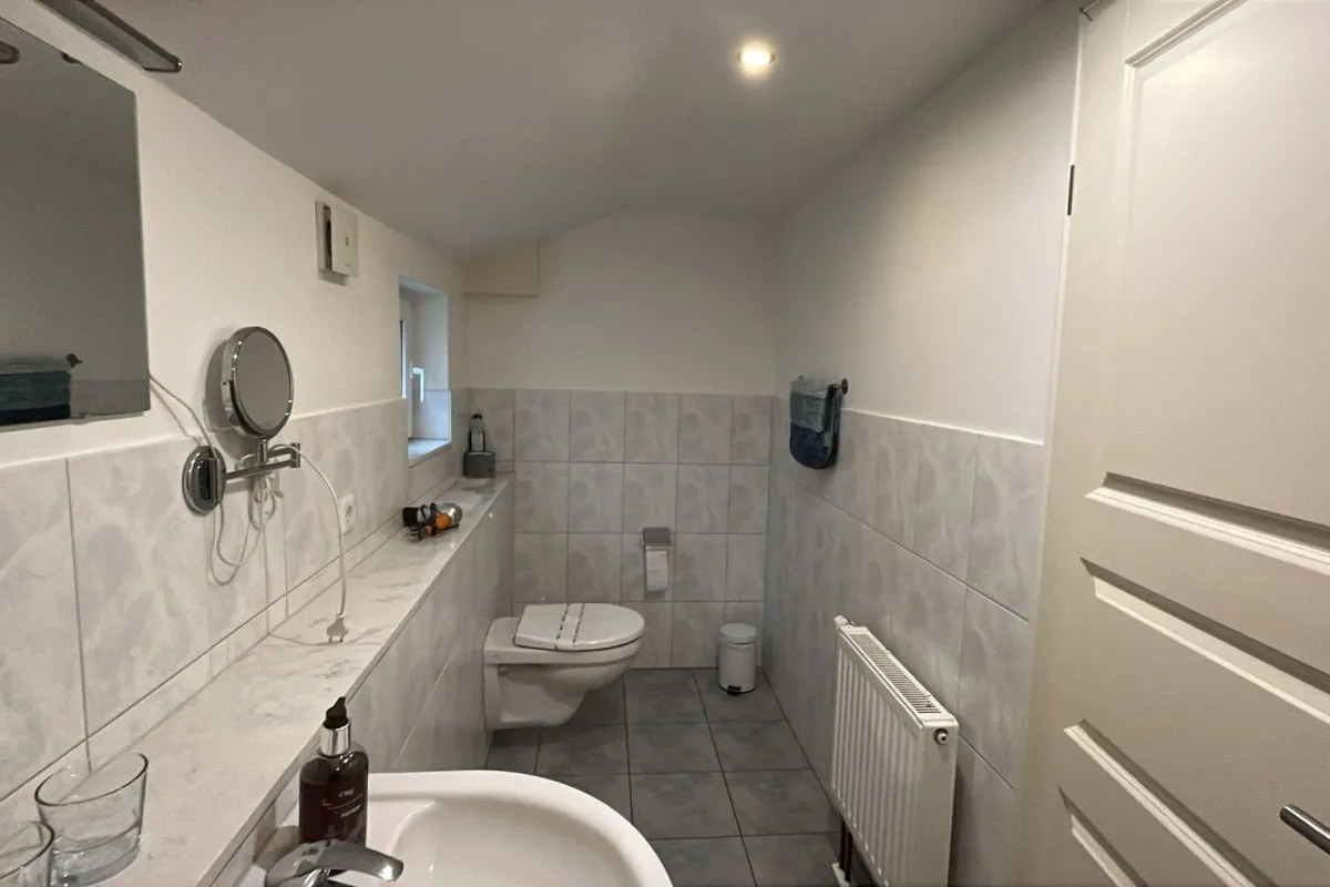 Bad im ebenerdigen Gästezimmer